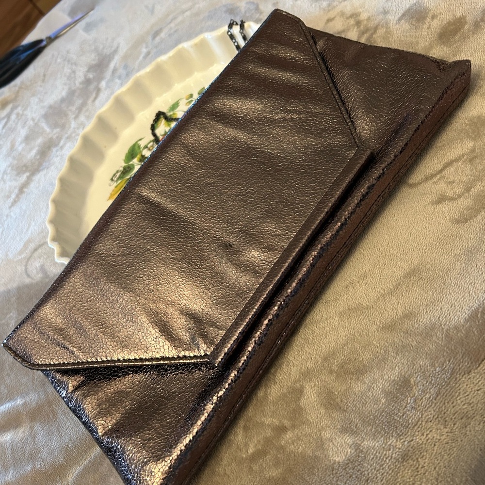 Melanie Lyne shine gold Brown Leather Handbag with Interior Logo